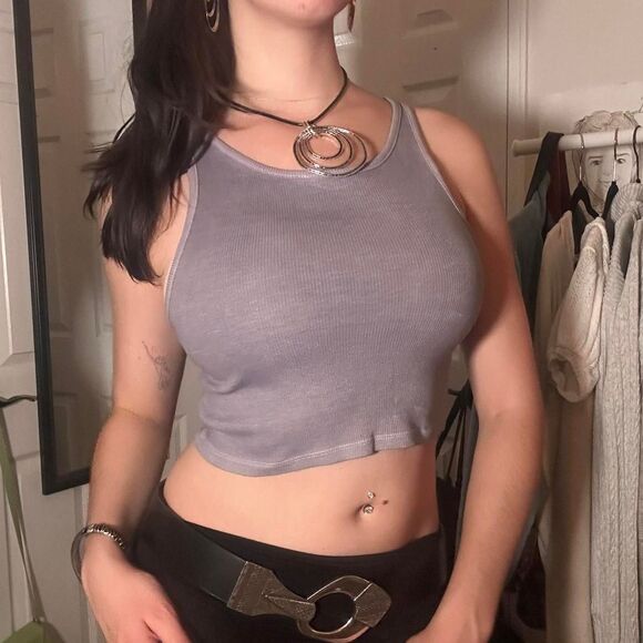Zara Tops - grey tank crop top, great for layering & for alt baddies 🩶